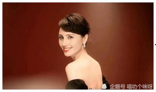 娱乐圈演唱会吃瓜的明星,幕后故事与精彩瞬间 第1张 娱乐圈演唱会吃瓜的明星,幕后故事与精彩瞬间 第1张